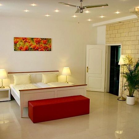 Suite Apartment Jedlesee Виена Екстериор снимка